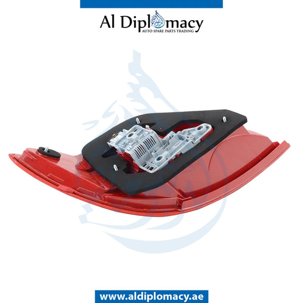 Right STOPLIGHT for Mercedes-Benz C Class W204 (2007-2015) models, Part Number A2049060703