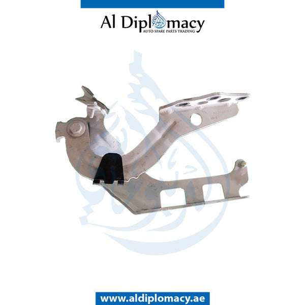 Right HOOD HINGE for Mercedes-Benz C Class W205 (2015-2021) models, Part Number A2058805601