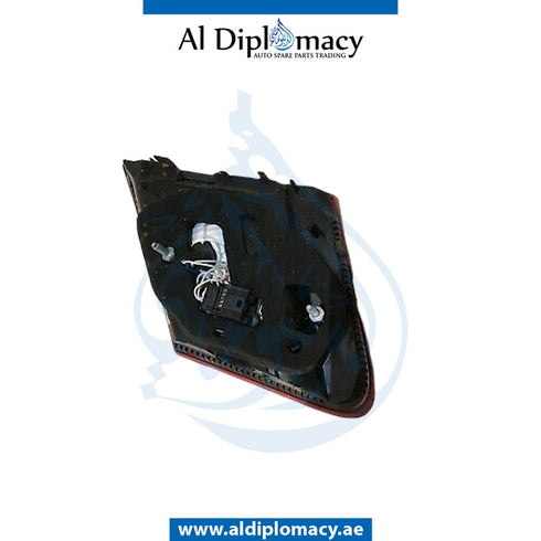 Right TRUNK LID STOPLIGHT for Mercedes-Benz E-Class Coupe W207 (2009-2017) models
