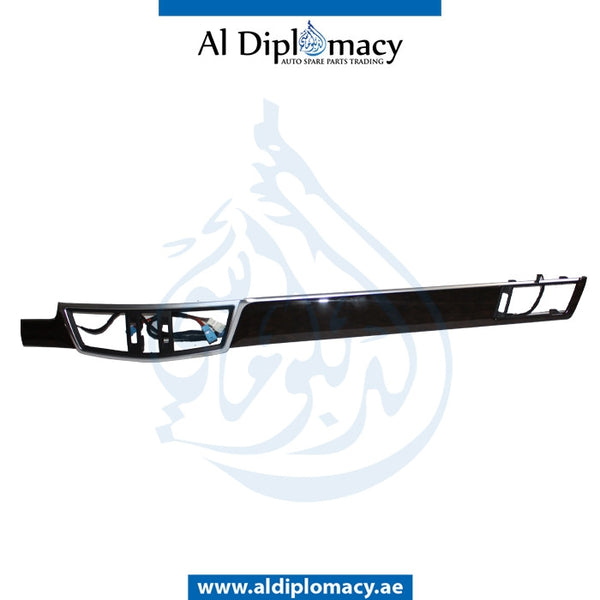 Right DASHBOARD COVER for Mercedes-Benz E Class W212 (2009-2016) models, Part Number A2126800271