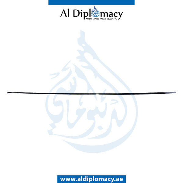 Front Right DOOR MOLDING for Mercedes-Benz E Class W212 (2009-2016) models, Part Number A2126902662