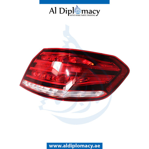 Right STOPLIGHT for Mercedes-Benz E Class W212 (2009-2016) models, Part Number A2129061403 64