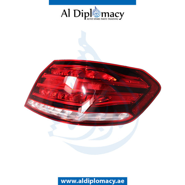 Right STOPLIGHT for Mercedes-Benz E Class W212 (2009-2016) models, Part Number A2129061403 64