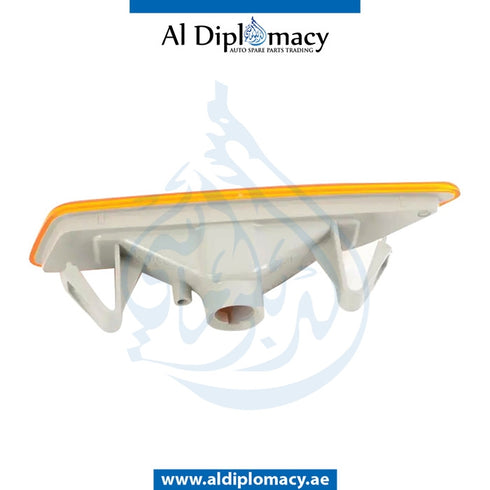 Front Right BUMPER TURN SIGNAL LAMP for Mercedes-Benz CLS Class W219 (2004-2010) models, Part Number A2198200421