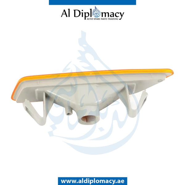 Front Right BUMPER TURN SIGNAL LAMP for Mercedes-Benz CLS Class W219 (2004-2010) models, Part Number A2198200421