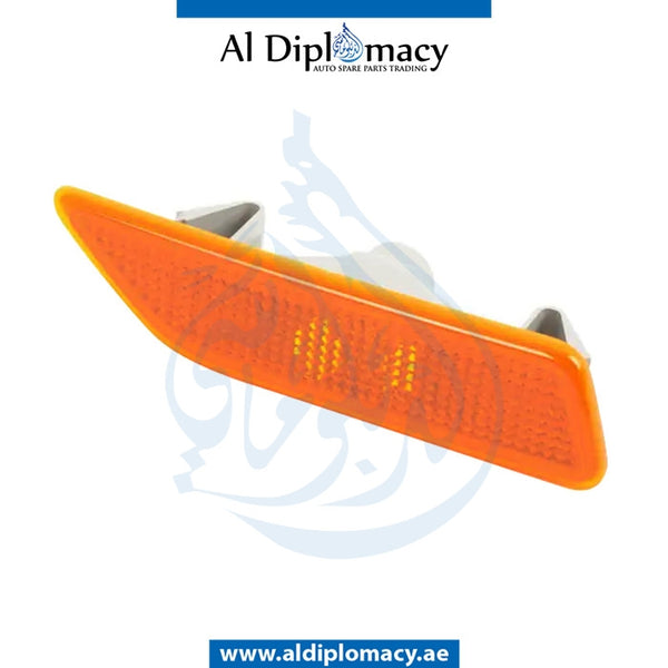 Right Side FRONT BUMPER TURN SIGNAL LAMP, Mercedes-Benz Cls Class W219 models by Original Mercedes, Part Number A2198200421