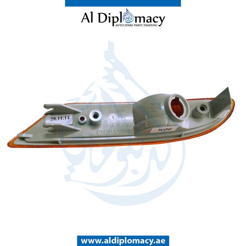 Front Right REFLECTOR for Mercedes-Benz S Class W221 (2006-2013) models