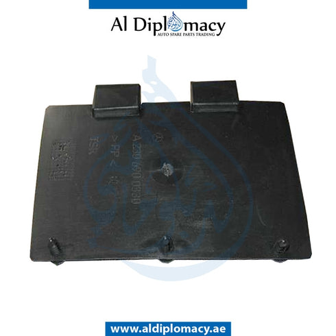 Rear Right FENDER WHEEL HOUSING COVER for Mercedes-Benz SL Class W230 (2002-2011) models, Part Number A2306900330