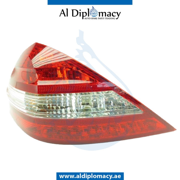 Left STOPLIGHT for Mercedes-Benz SL Class W230 (2002-2011) models, Part Number A2308201564