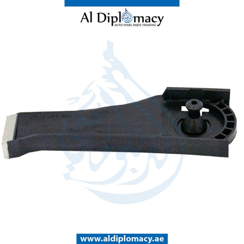 Right RADIATOR BRACKET for Mercedes-Benz CLA Class W117 (2013-2022) models