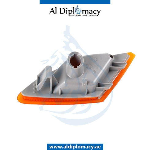 Front Right REFLECTOR for Mercedes-Benz R Class C209 (2002-2010) models