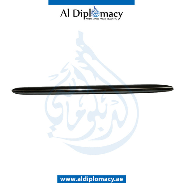 Right Lower SHOW GRILLE MOLDING for Mercedes-Benz VITO W447 (2014-2020) models, Part Number A4478880485 7F24