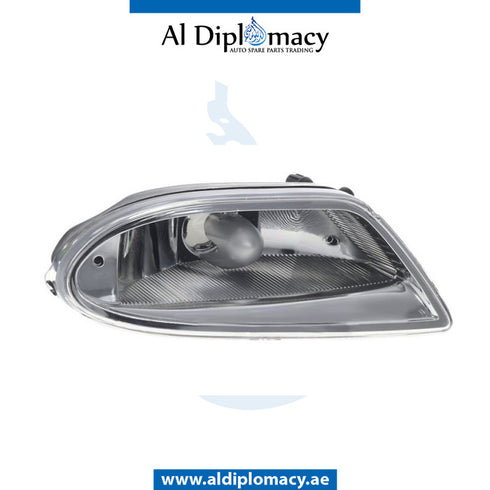 Right FOG LAMP for Mercedes-Benz X Class W470 (2018-2020) models, Part Number A4708202500