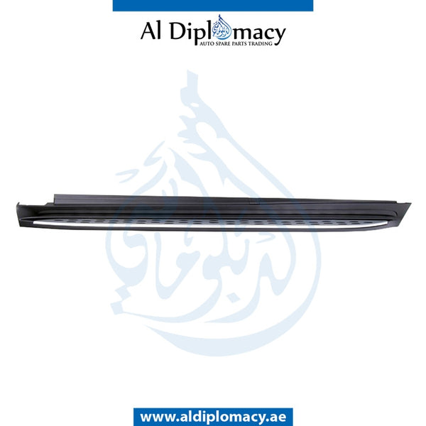 Right SIDE STEP for Mercedes-Benz GL Class X166 (2013-2019) models, Part Number ATC-1666900675