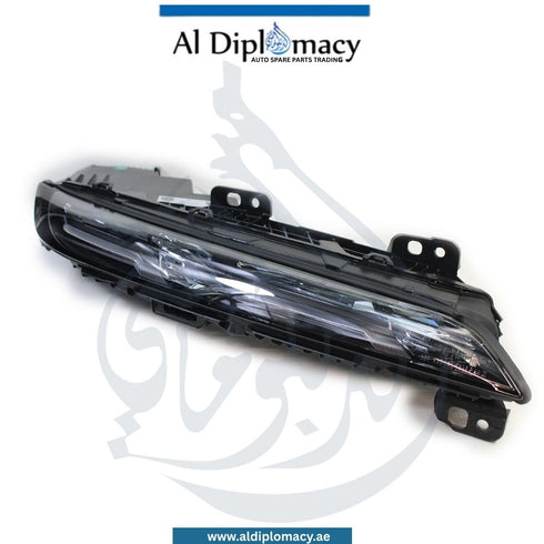BMW 7 Series G70 Headlight Upper Right Side - Used OEM Part Number 63115A5F5C4 BMW Genuine