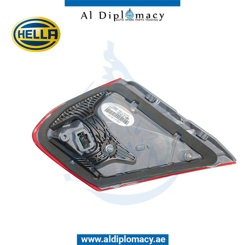 Right TRUNK LID Stoplight, 2TZ 011 787-221 for Mercedes-Benz C Class W205 (2015-2021) models