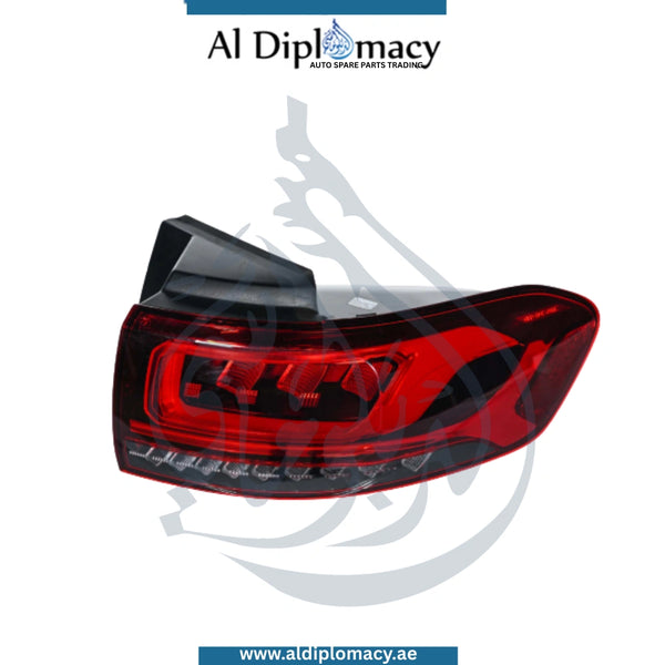 Right Side Mercedes-Benz X243 Original Stoplight - Part Number A2479065200