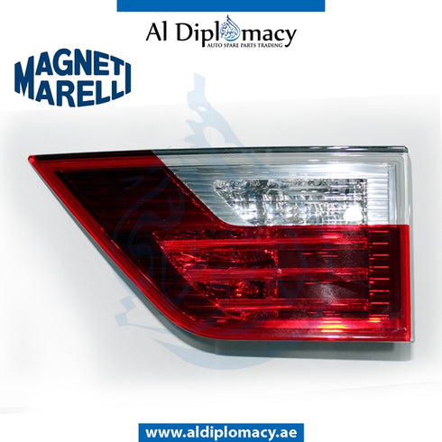 Right TRUNK LID Stoplight, 715011043006 for BMW X3 Series E83 (2003-2006) models, Part Number MM-63217162214