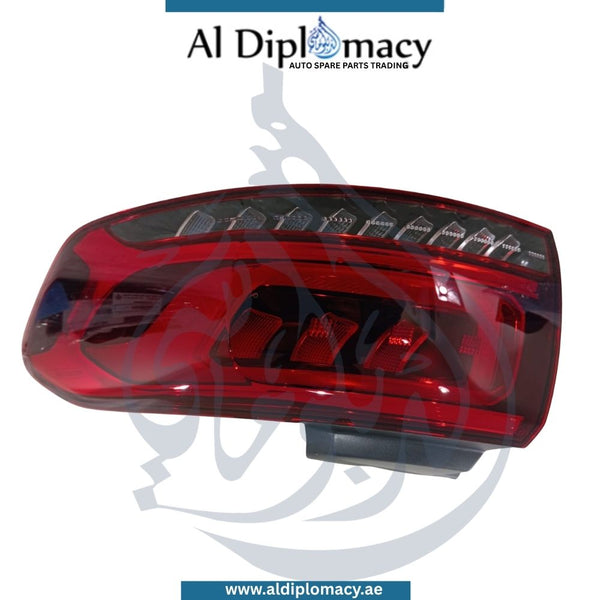 Original Mercedes-Benz Eqb Class X243 Stoplight, LED, Right Side - Used OEM Part Number A2439063400