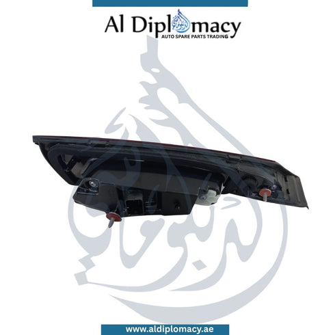 Original Mercedes-Benz Glc Class X254 Trunk Lid Stoplight, Digital LED, USA Type, Right Side - Used OEM Part Number A2549065803