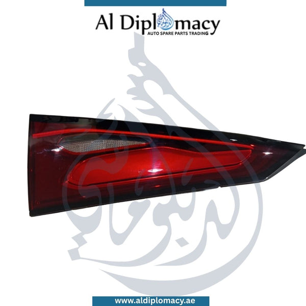 Original Mercedes-Benz Glc Class X254 Trunk Lid Stoplight, Digital LED, USA Type, Right Side - Used OEM Part Number A2549065803