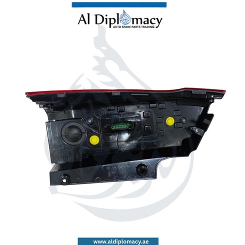 Mercedes-Benz Vito W447 Stoplight LED Right Side - OEM Part Number A4478200664 Hella 2SK 011 813-221