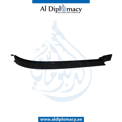 Right Lower HEADLIGHT MOLDING for Mercedes-Benz M Class W163 (1998-2005) models, Part Number T-1638260277