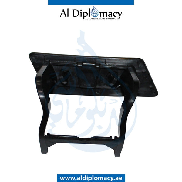 Left HEADLIGHT WASHER COVER for Mercedes-Benz GL Class X164 (2006-2012) models, Part Number T-1648850126