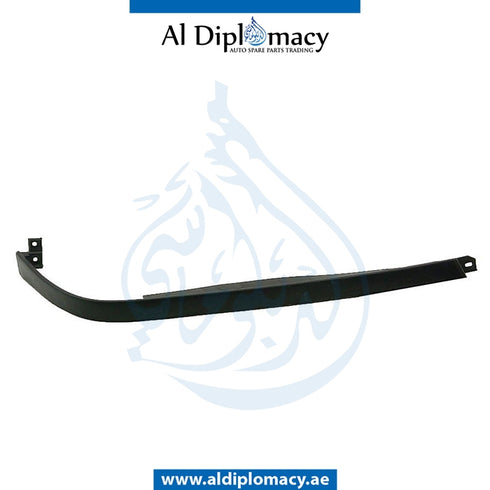 Left Lower HEADLIGHT MOLDING for Mercedes-Benz C Class W202 (1994-2000) models, Part Number T-2028260177