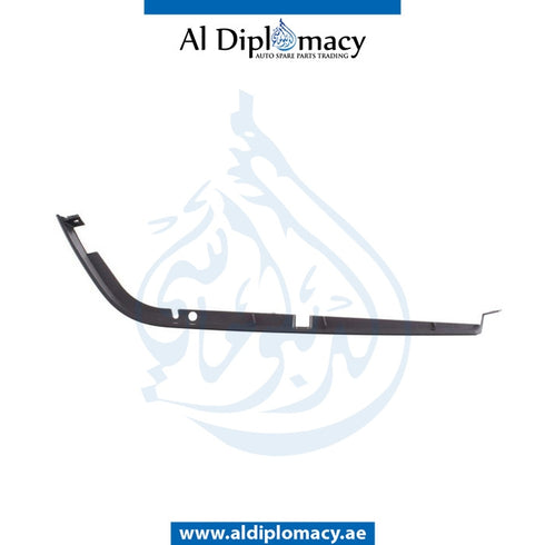 Right Lower HEADLIGHT MOLDING for Mercedes-Benz C Class W202 (1994-2000) models, Part Number T-2028260677