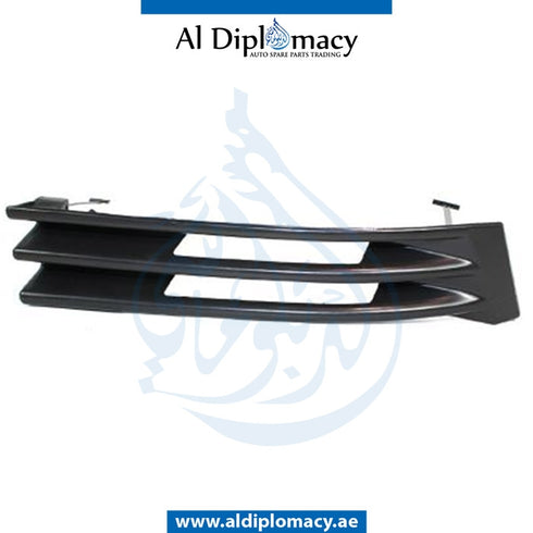 Front Right BUMPER TOWING HOOK COVER for Mercedes-Benz C Class W202 (1994-2000) models, Part Number T-2028800405