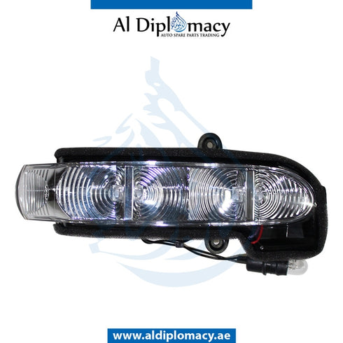 Right Mirror TURN SIGNAL LAMP for Mercedes-Benz E Class W211 (2002-2009) models, Part Number T-2038201421