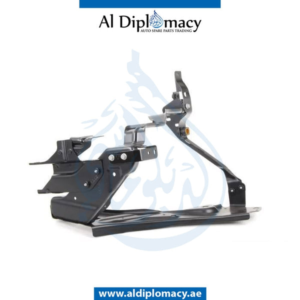 Left HEADLIGHT FRAME for Mercedes-Benz C Class W204 (2007-2015) models, Part Number T-2046202191