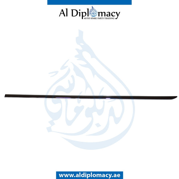 Rear Right DOOR MOLDING for Mercedes-Benz C Class W204 (2007-2015) models, Part Number T-2047300280