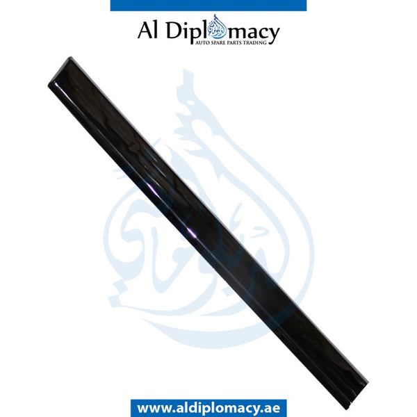 Rear Right DOOR MOLDING for Mercedes-Benz GLK Class X204 (2010-2015) models, Part Number T-2047300480