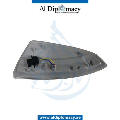 Right MIRROR TURN SIGNAL LAMP for Mercedes-Benz C Class W204 (2007-2015) models