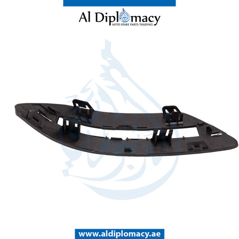 Front Left Lower BUMPER FOG LAMP GRILLE for Mercedes-Benz C Class W204 (2007-2015) models