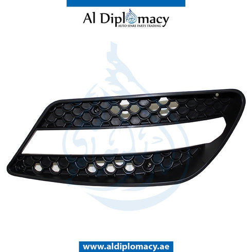 Front Right Lower BUMPER FOG LAMP GRILLE for Mercedes-Benz C Class W204 (2007-2015) models, Part Number T-2048850753