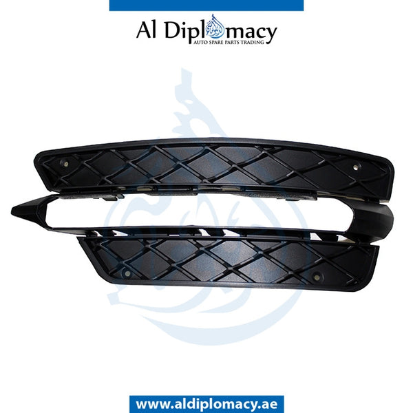 Left FOG LAMP COVER for Mercedes-Benz C Class W204 (2007-2015) models, Part Number T-2048851353