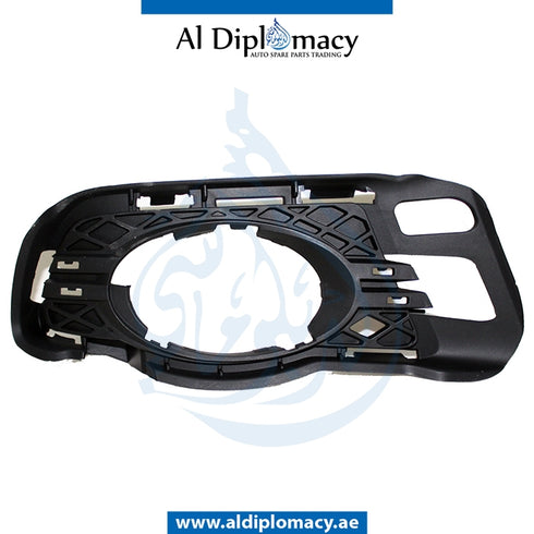 Right FOG LAMP COVER for Mercedes-Benz C Class W204 (2007-2015) models, Part Number T-2048852523