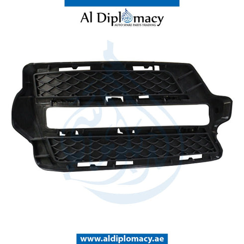 Front Left BUMPER LOWR FOG LAMP GRILLE for Mercedes-Benz C Class W204 (2007-2015) models, Part Number T-2048852922
