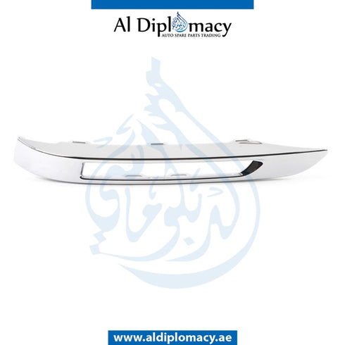 Right FOG LAMP CHROME MOLDING for Mercedes-Benz C Class W204 (2007-2015) models, Part Number T-2048853474