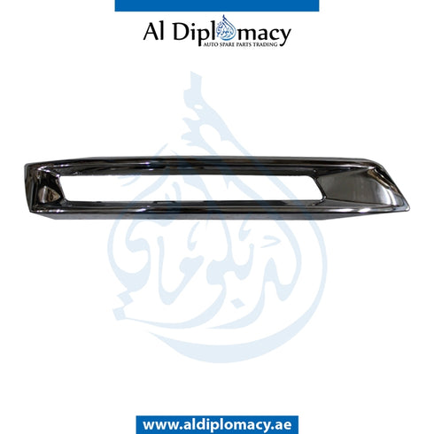 Left FOG LAMP MOLDING COVER for Mercedes-Benz C Class W204 (2007-2015) models, Part Number T-2048853974