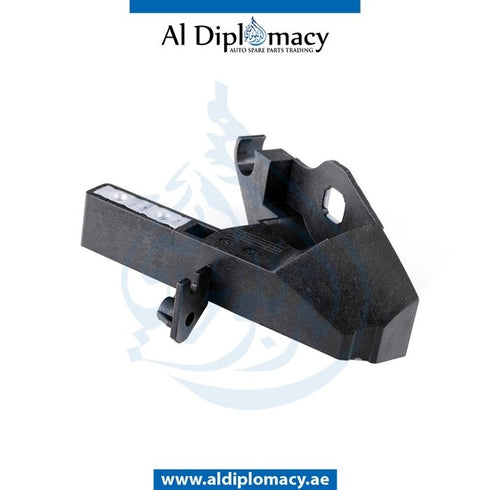 Left HEADLIGHT BRACKET for Mercedes-Benz C Class W205 (2015-2021) models