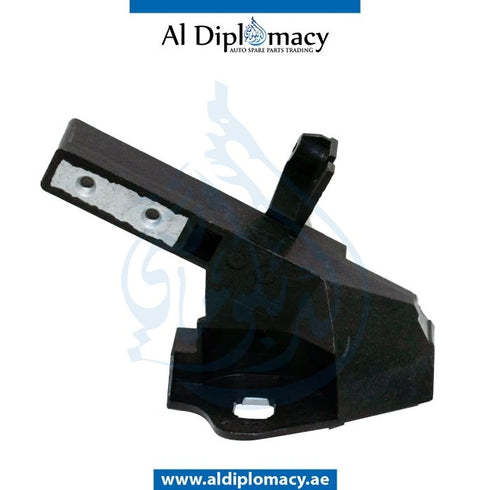 Right HEADLIGHT BRACKET for Mercedes-Benz C Class W205 (2015-2021) models, Part Number T-2056203501
