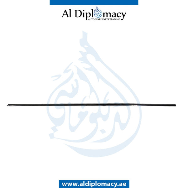 Front Right DOOR MOLDING for Mercedes-Benz E Class W212 (2009-2016) models, Part Number T-2126904682