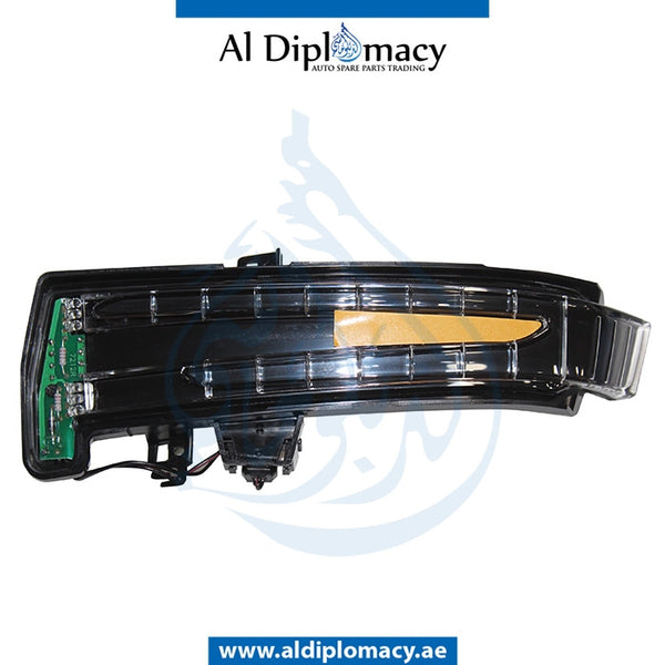 Right Mirror TURN SIGNAL Lamp, WITHOUT COVER for Mercedes-Benz A Class W117 (2013-2022) models, Part Number T-2128101064W/O COVER