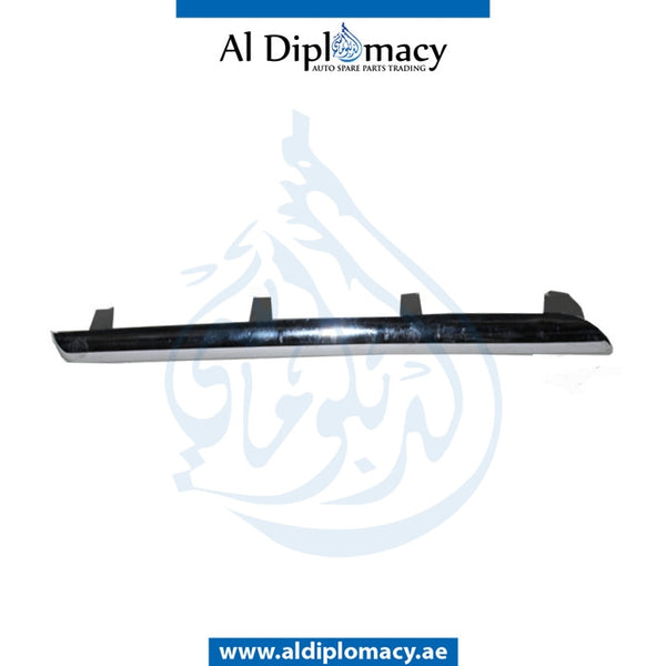 Right Lower SHOW GRILLE MOLDING for Mercedes-Benz E Class W212 (2009-2016) models, Part Number T-2128852621