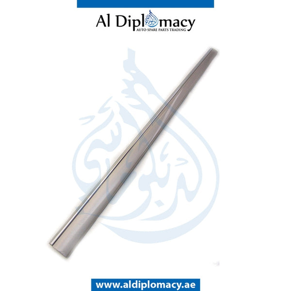 Front Right DOOR MOLDING for Mercedes-Benz S Class W220 (1999-2005) models, Part Number T-2206900662