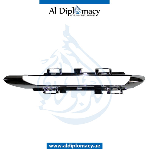 Right FOG LAMP COVER for Mercedes-Benz S Class W221 (2006-2013) models, Part Number T-2218850874